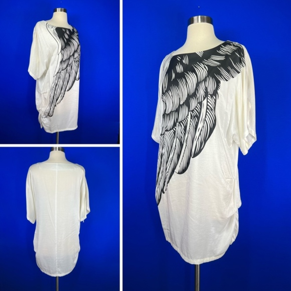 🔥2/$10 🪶 |•YA•| BEAUTIFUL Feather Tunic Top Size Medium🪶
